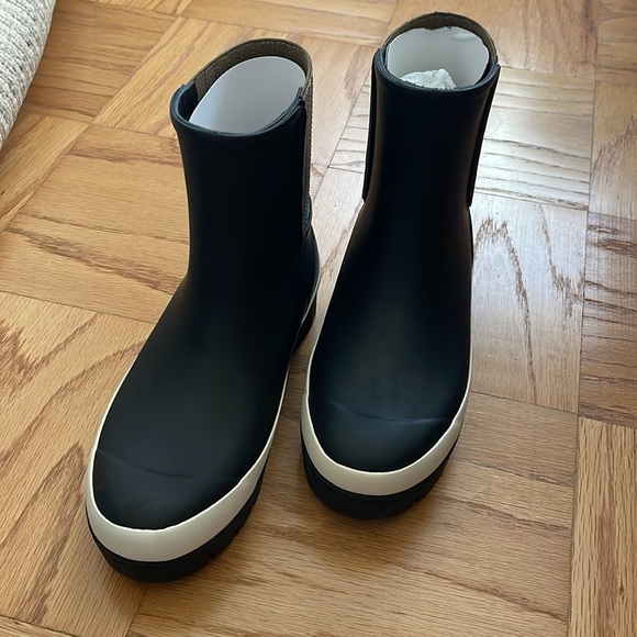 NWT Tory Burch Women's Rain Boots - Picture 6 of 7